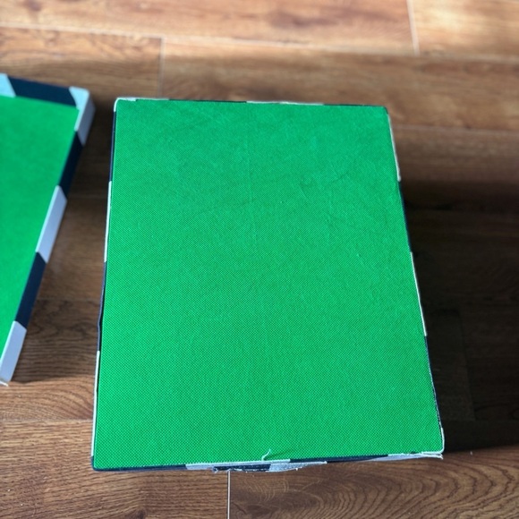 Striped blue and White Decorative Box - Picture 6 of 8